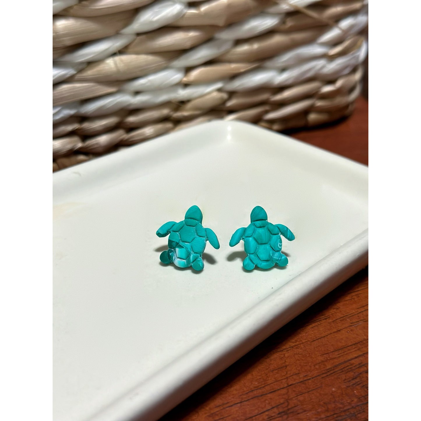 Turtle studs