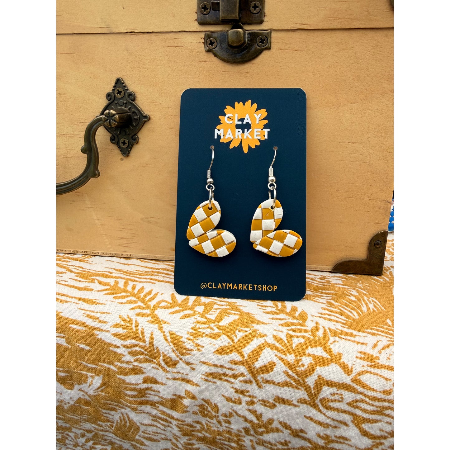 Golden Picnic Hearts