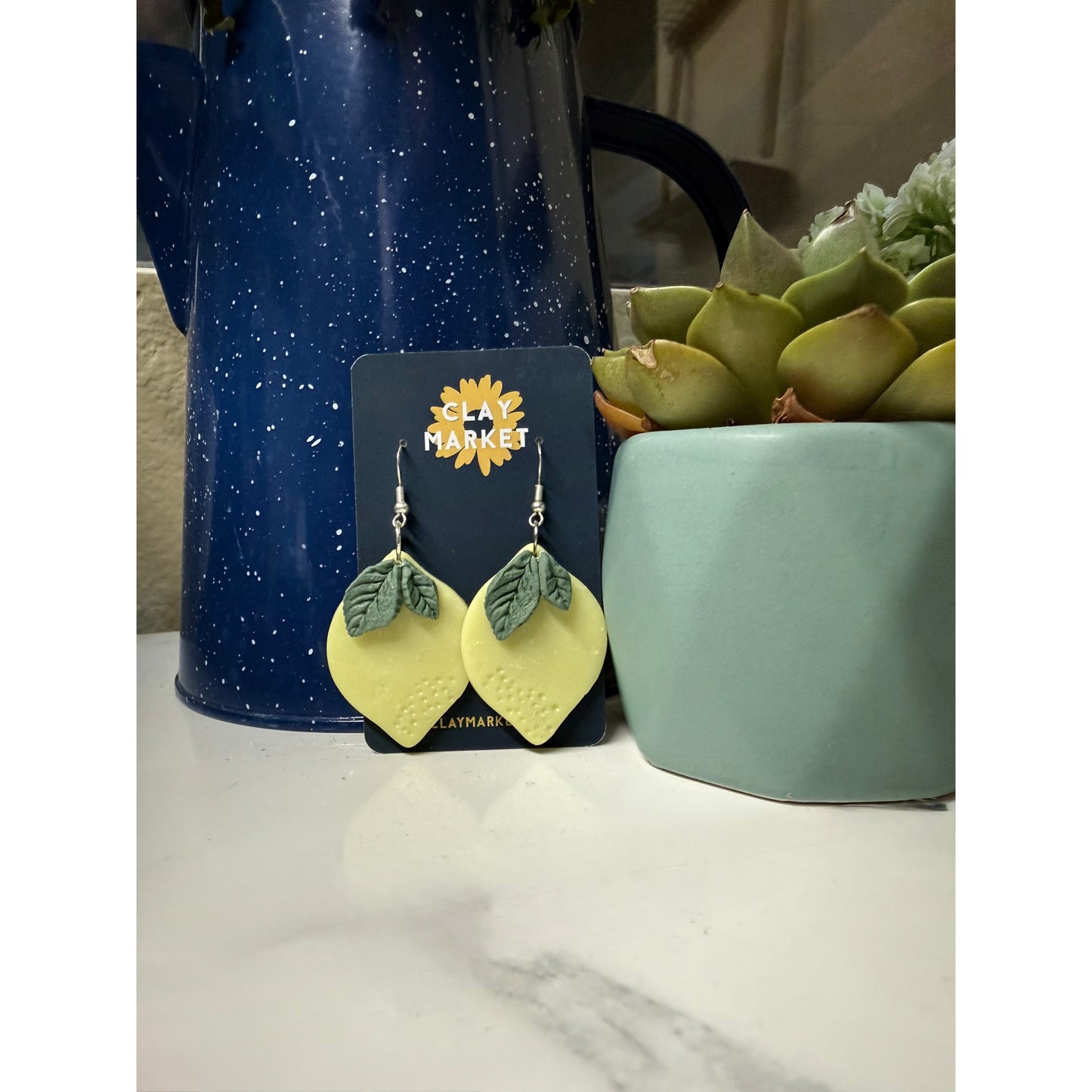 Hanging lemons