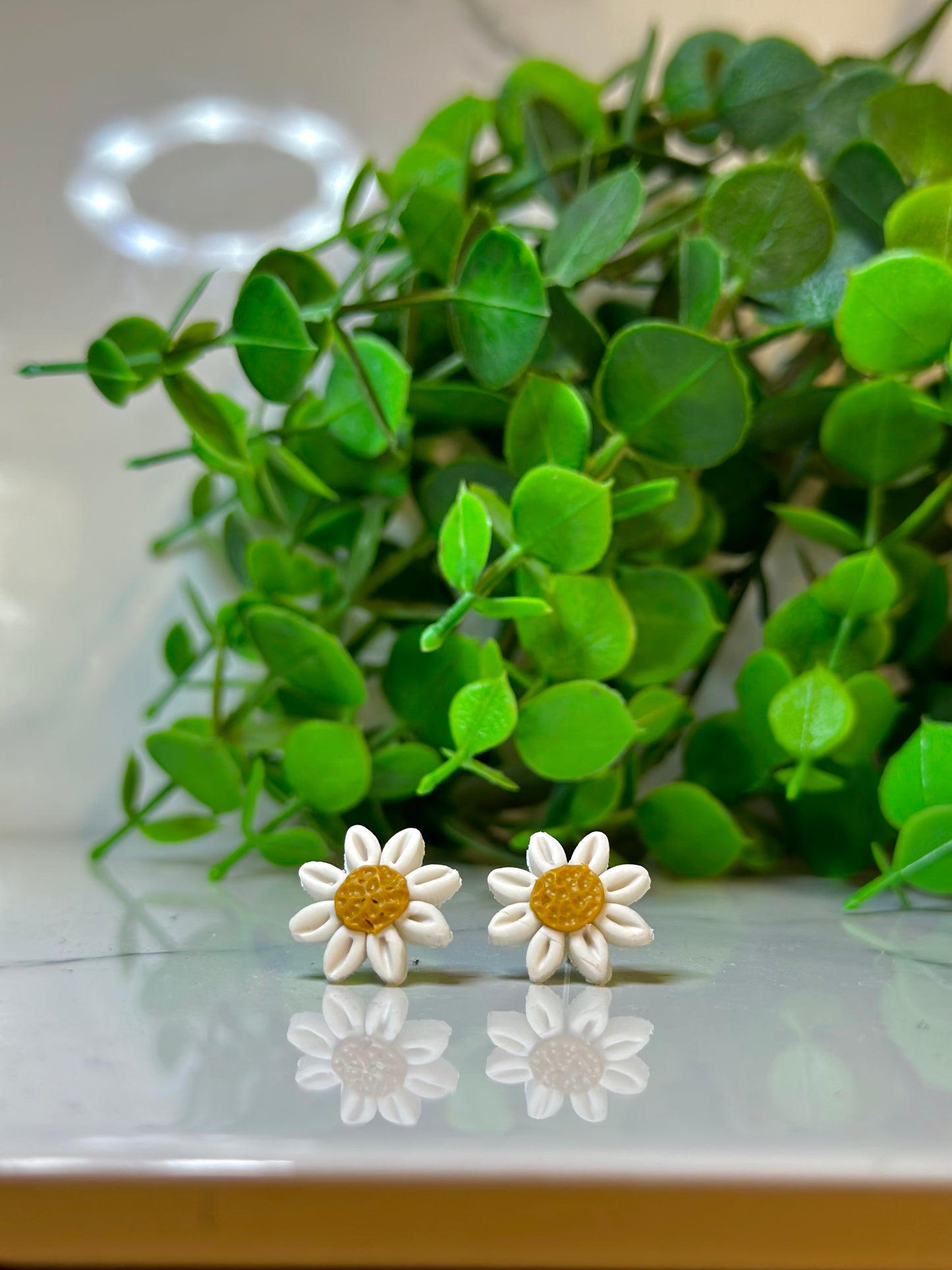 Tiny daisy studs